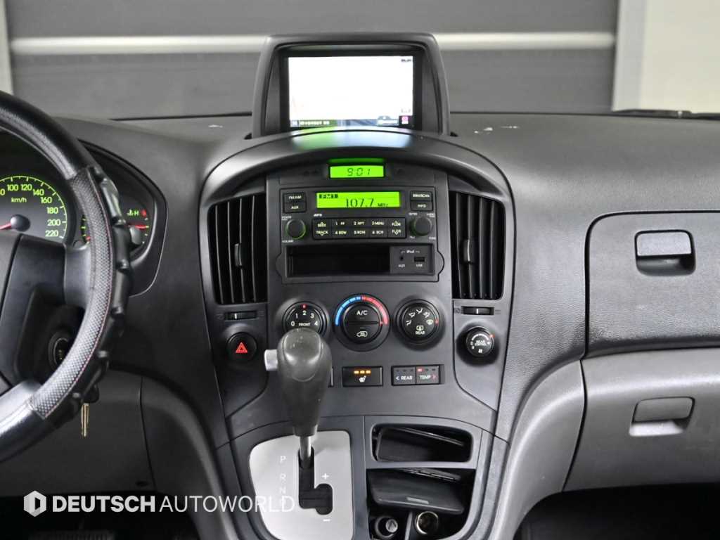 현대 그랜드스타렉스 12인승 디젤 CVX 디럭스 - 이미지 9