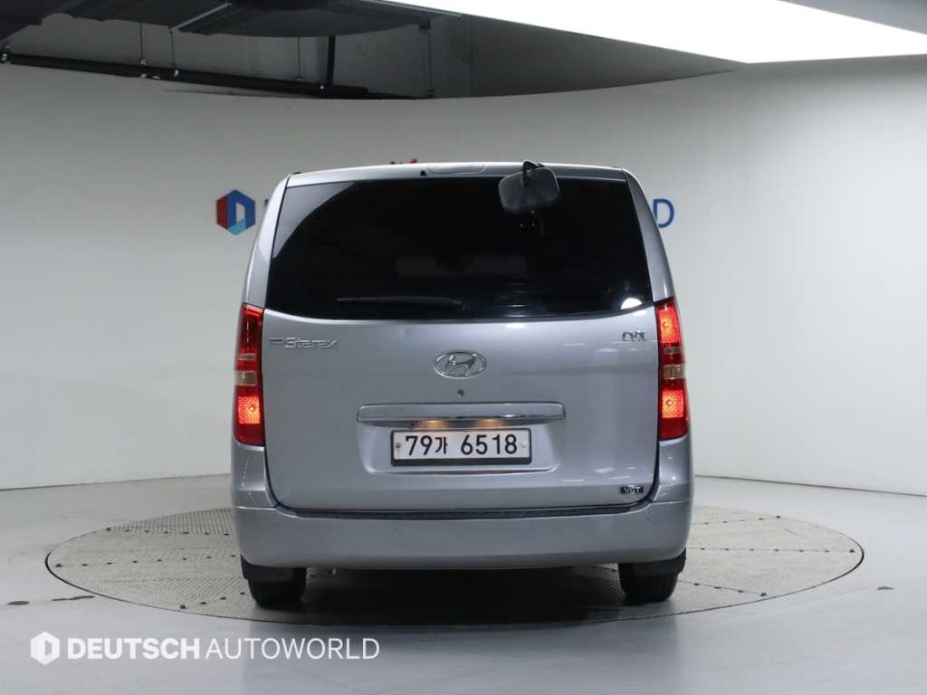 현대 그랜드스타렉스 12인승 디젤 CVX 디럭스 - 이미지 18