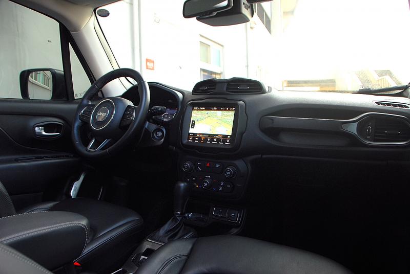 지프 레니게이드 2.4 가솔린 리미티드 - 이미지 6