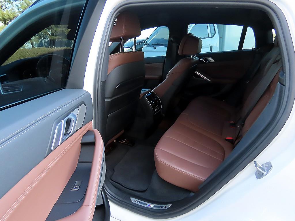 BMW X6(3세대) 30d xDrive M 스포츠팩 - 이미지 11