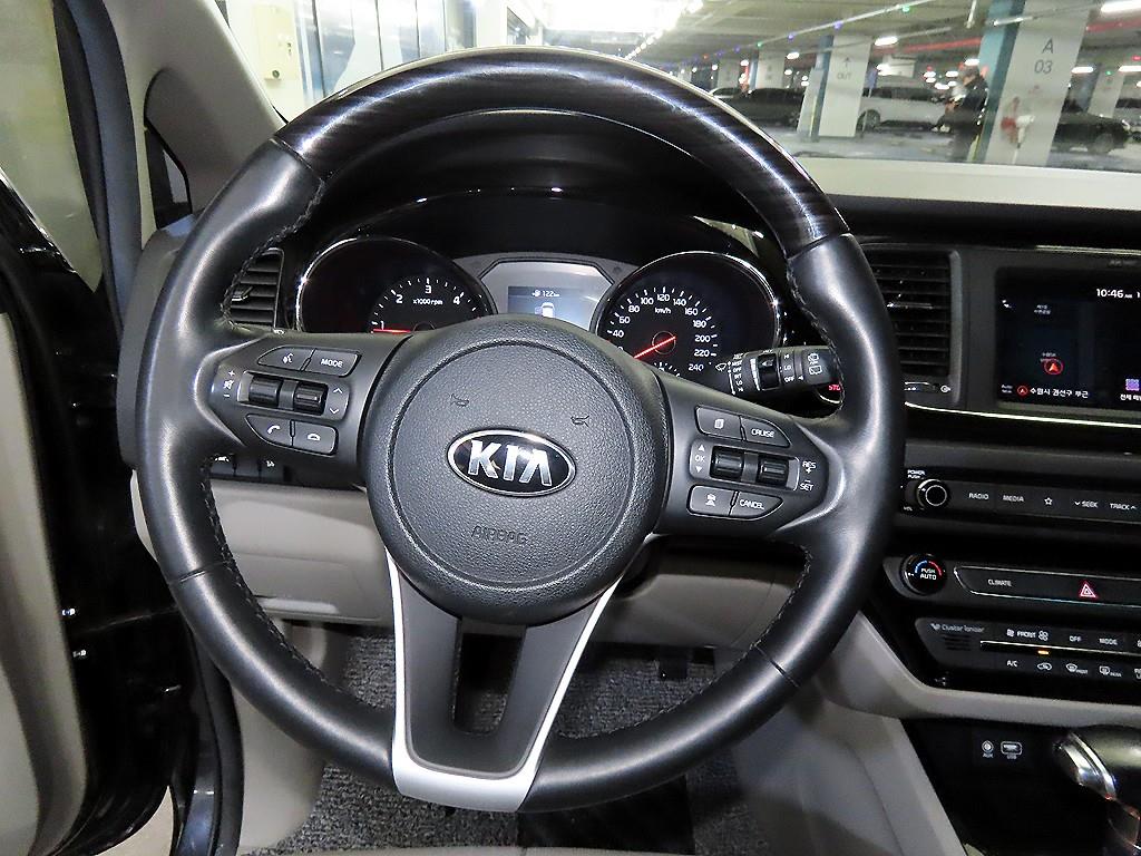 기아 더 뉴카니발 9인승 디젤 노블레스 - 이미지 10