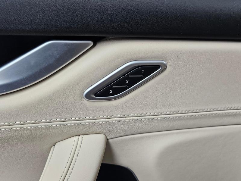 마세라티 르반떼 3.0 - 이미지 18