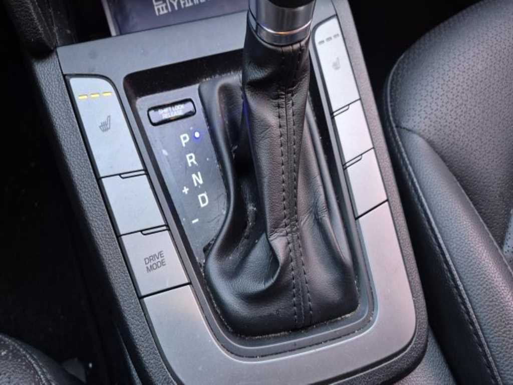 현대 아반떼AD 1.6 GDi 밸류 플러스 - 이미지 9