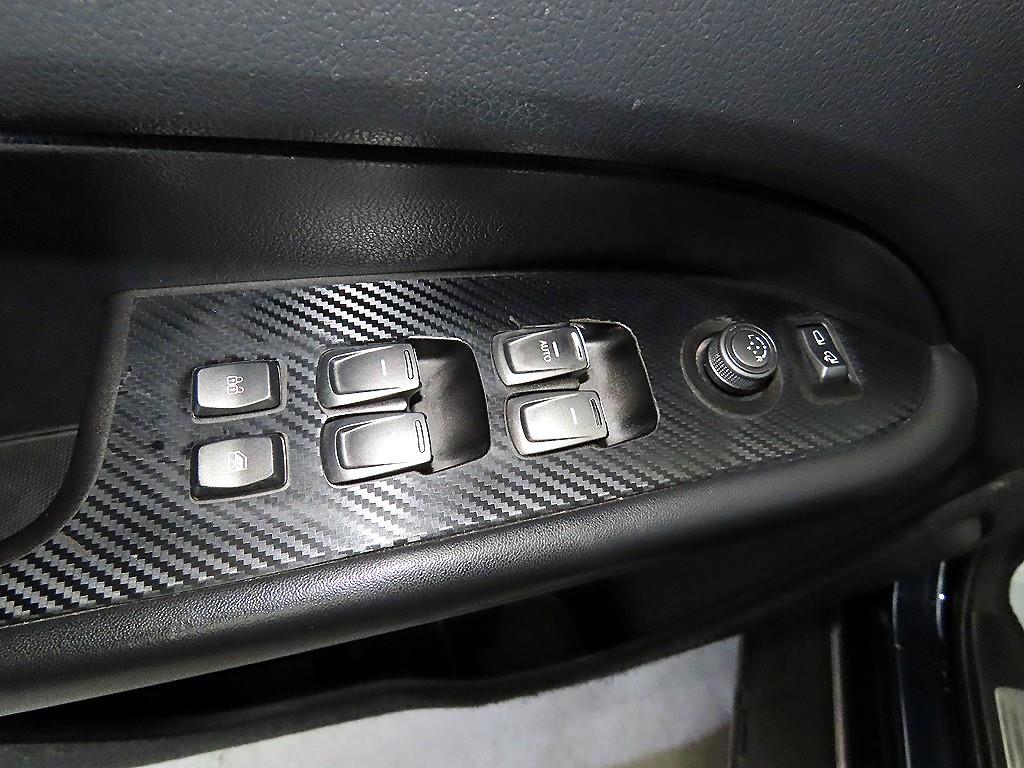 KG모빌리티(쌍용) 렉스턴 스포츠 2.2 4WD 프레스티지 - 이미지 12