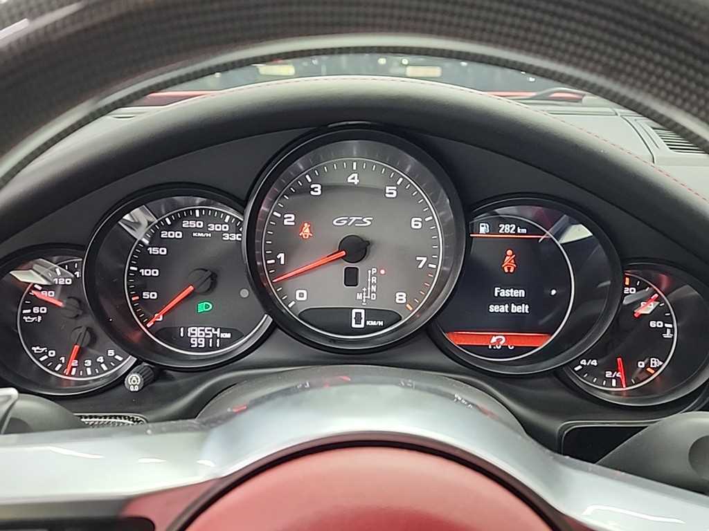 포르쉐 파나메라 4.8 GTS - 이미지 5