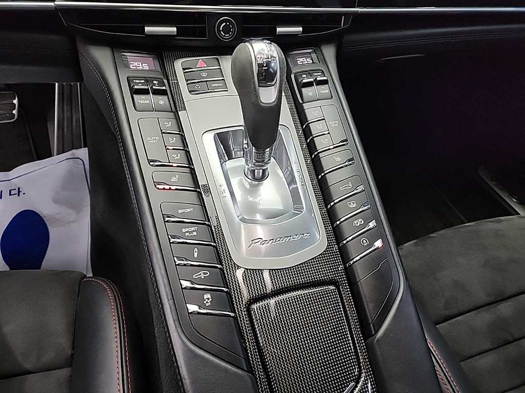 포르쉐 파나메라 4.8 GTS - 이미지 13