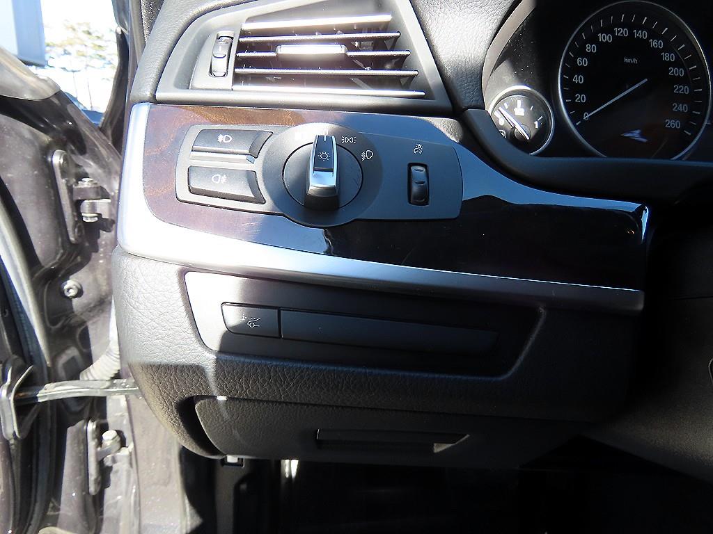 BMW 5시리즈(6세대) 528i - 이미지 17