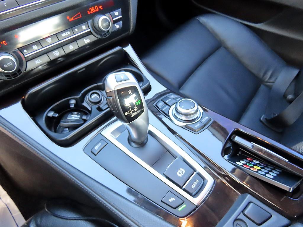 BMW 5시리즈(6세대) 528i - 이미지 16