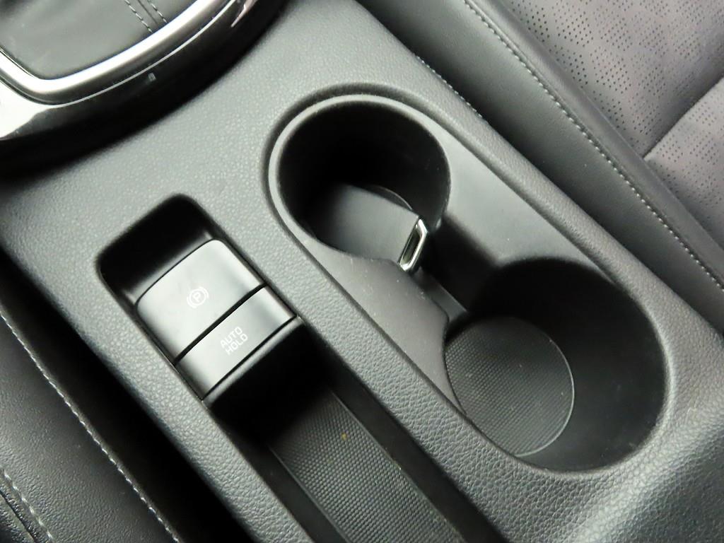 기아 셀토스 1.6 디젤 2WD 트렌디 - 이미지 19