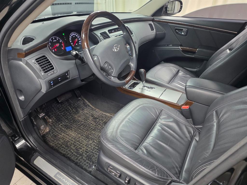 현대 그랜저 뉴 럭셔리 Q270 럭셔리 - 이미지 10