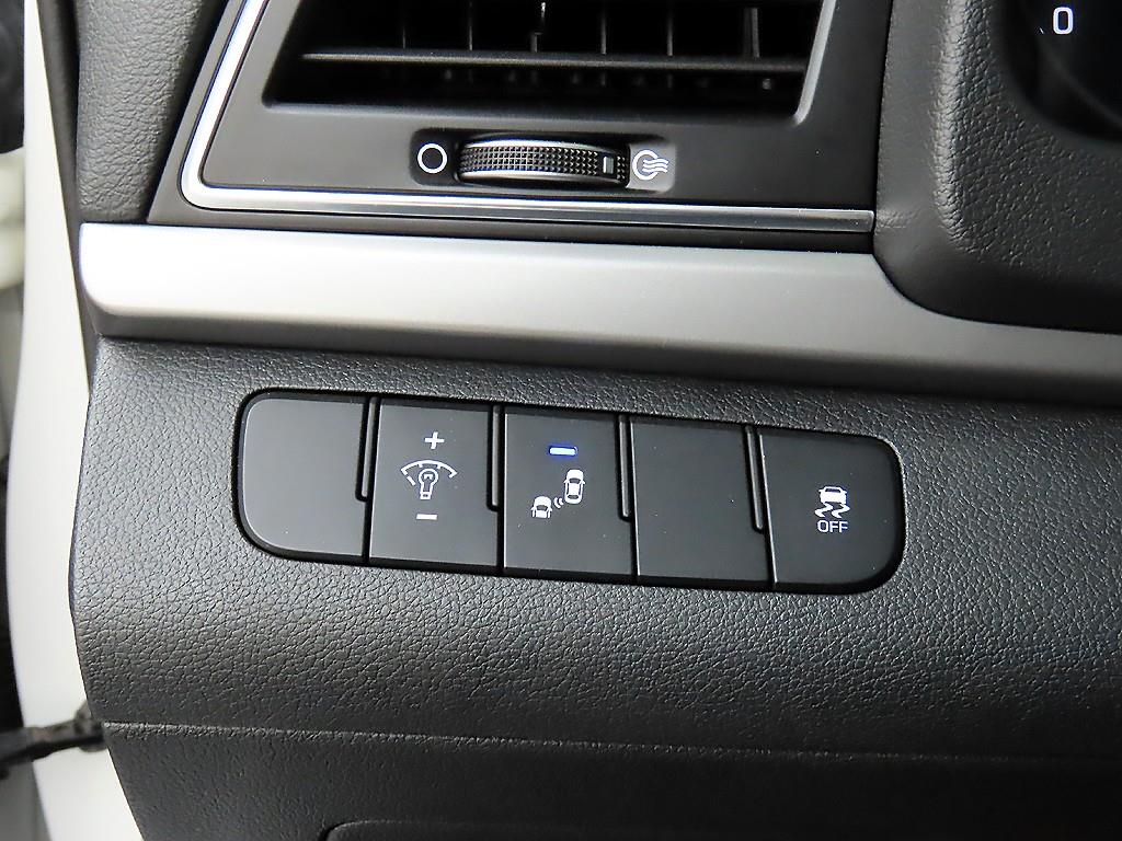 현대 아반떼AD 1.6 GDi 밸류 플러스 - 이미지 11