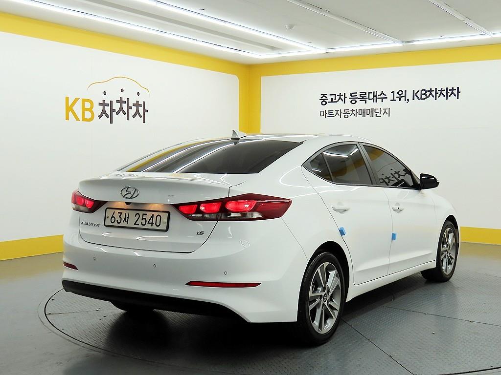 현대 아반떼AD 1.6 GDi 밸류 플러스 - 이미지 15