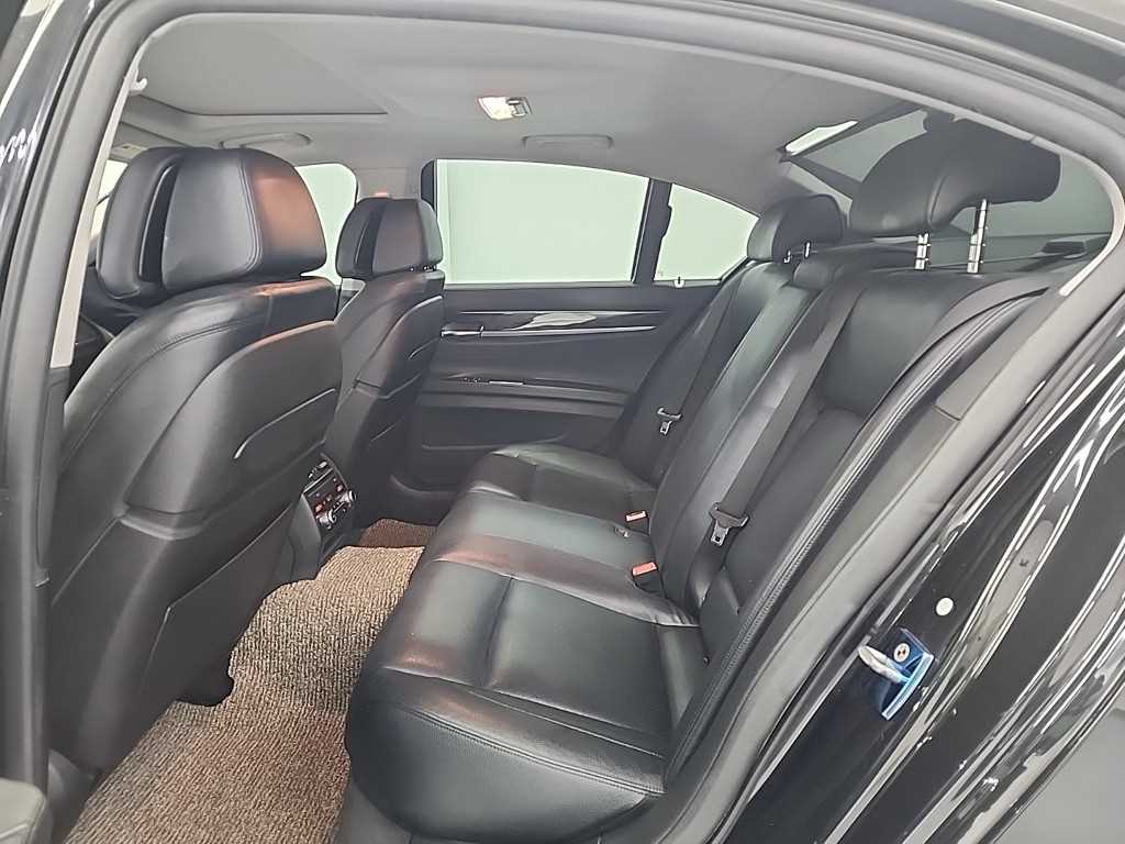 BMW 7시리즈(5세대) 740d xDrive - 이미지 6
