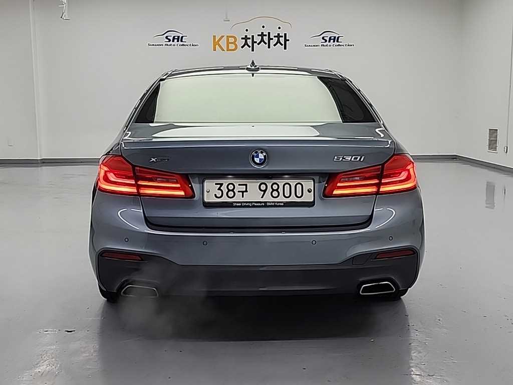 BMW 5시리즈(7세대) 530i xDrive M스포츠팩 플러스 - 이미지 7
