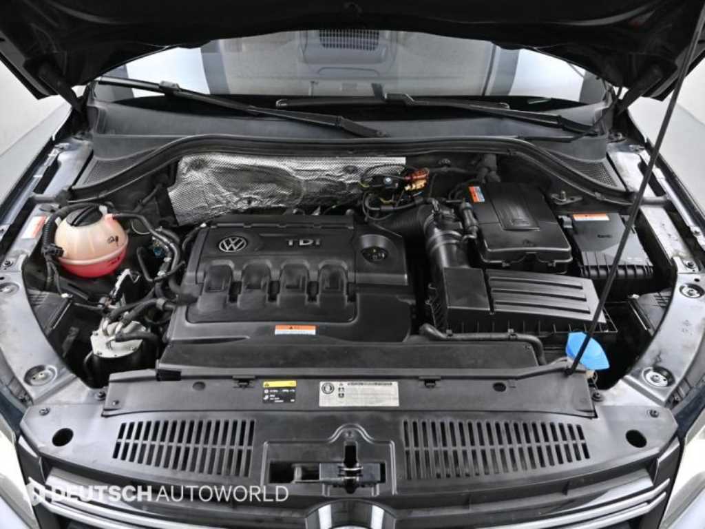 폭스바겐 티구안 2.0 TDI 블루모션 R라인 - 이미지 15