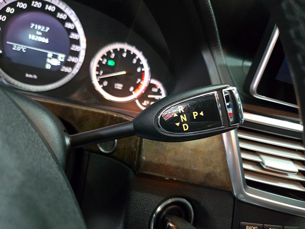 벤츠 E클래스(4세대) E300 엘레강스 - 이미지 2