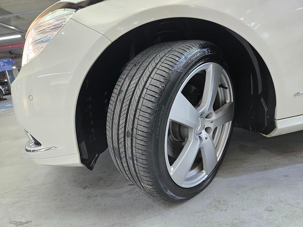 벤츠 E클래스(4세대) E300 엘레강스 - 이미지 8