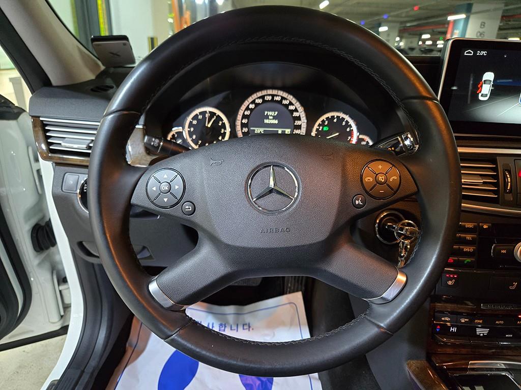 벤츠 E클래스(4세대) E300 엘레강스 - 이미지 15