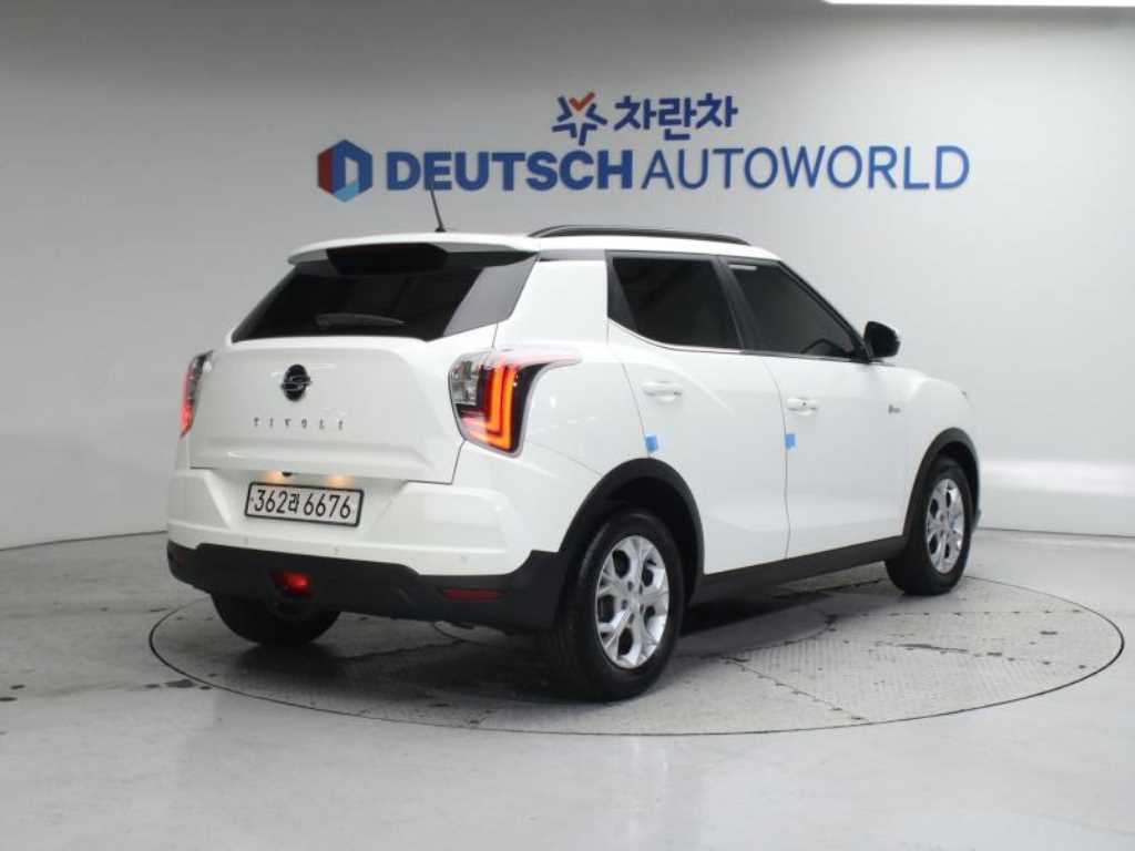 KG모빌리티(쌍용) 베리 뉴 티볼리 1.5 가솔린 2WD V3 - 이미지 2