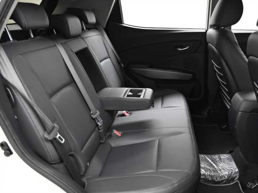 KG모빌리티(쌍용) 베리 뉴 티볼리 1.5 가솔린 2WD V3 - 이미지 15