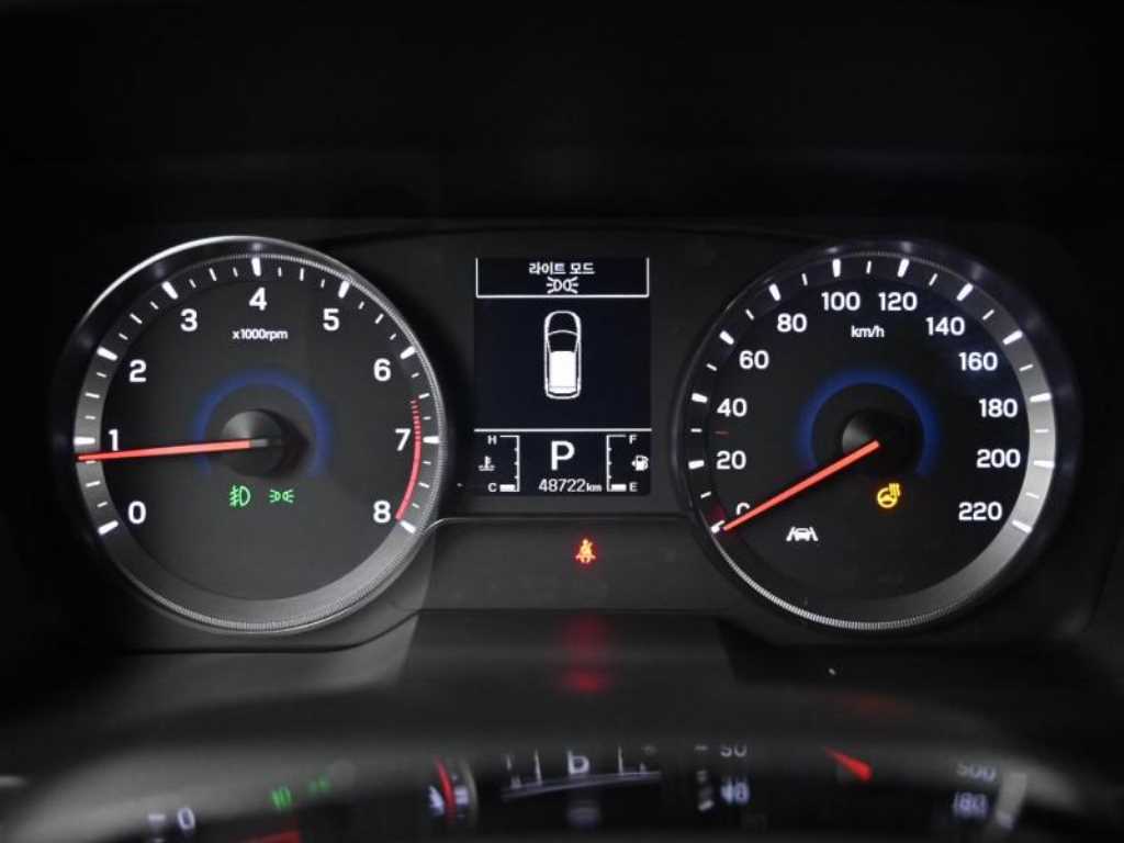 KG모빌리티(쌍용) 베리 뉴 티볼리 1.5 가솔린 2WD V3 - 이미지 20