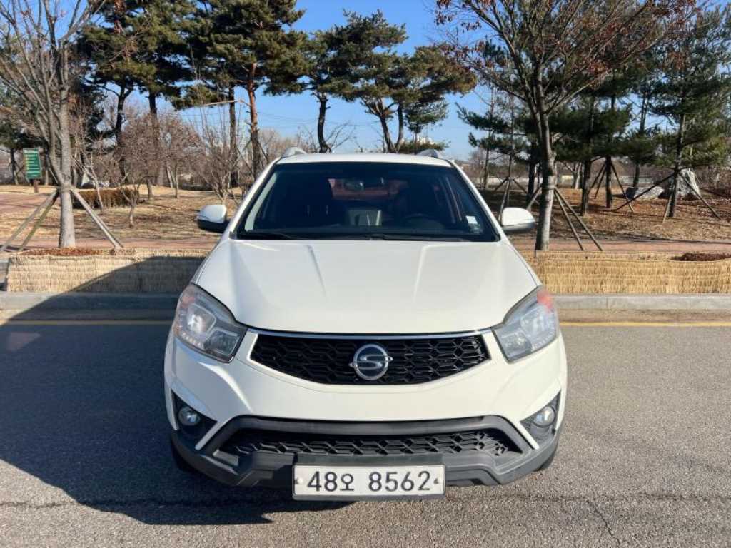 KG모빌리티(쌍용) 뉴 코란도C 2.0 AWD CVT 고급형 - 이미지 7