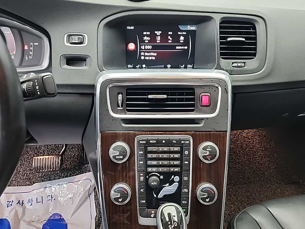 볼보 S60(2세대) D4 섬멈 - 이미지 3