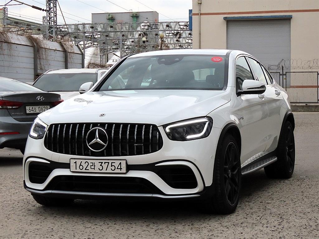 벤츠 GLC클래스 GLC 63 S AMG 4매틱+ 쿠페 - 이미지 18
