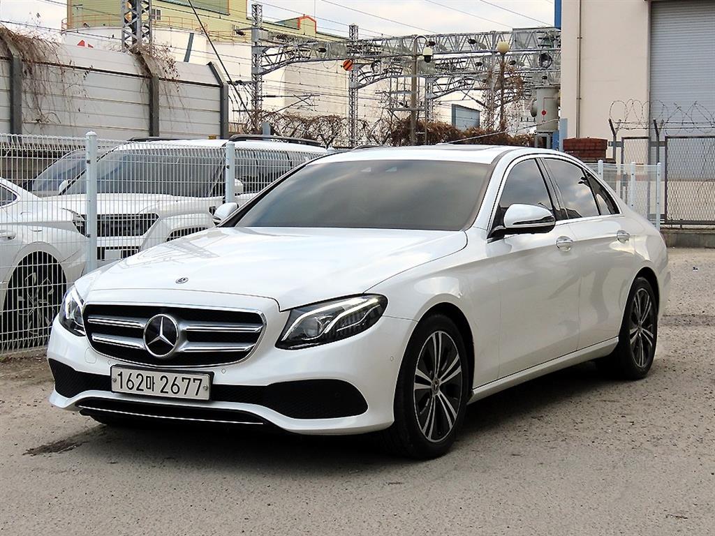 벤츠 E클래스(5세대) E300 아방가르드 - 이미지 13