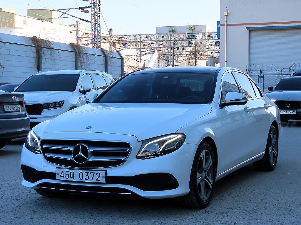 벤츠 E클래스(5세대) E300 아방가르드 - 이미지 20