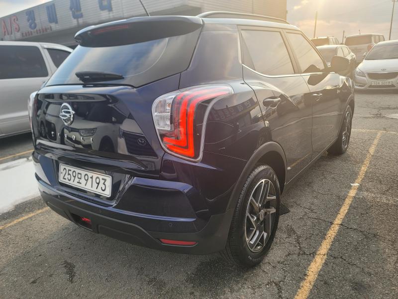 KG모빌리티(쌍용) 베리 뉴 티볼리 1.5 가솔린 2WD V3 - 이미지 11