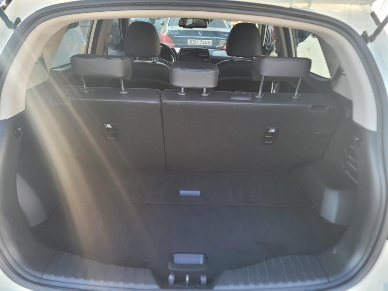 KG모빌리티(쌍용) 베리 뉴 티볼리 1.5 가솔린 2WD V3 - 이미지 4