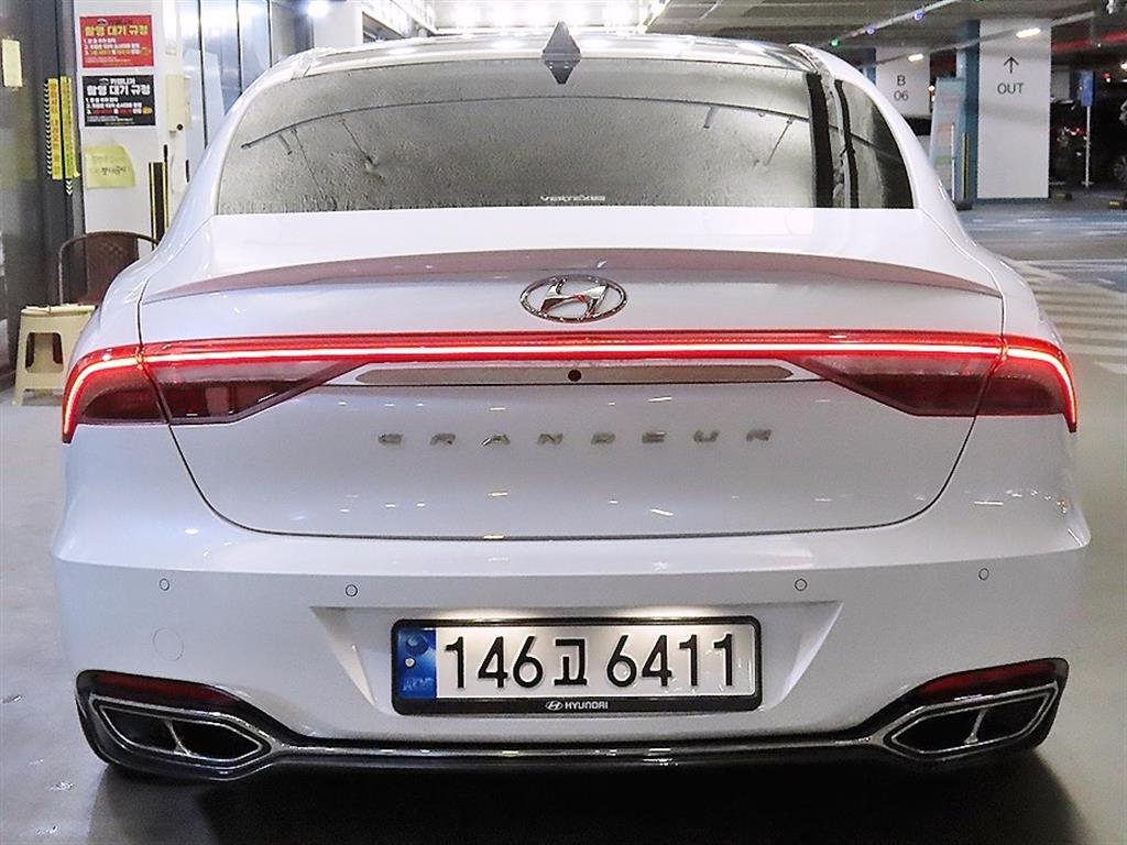 현대 더 뉴그랜저IG 하이브리드 2.4 HEV 익스클루시브 - 이미지 18