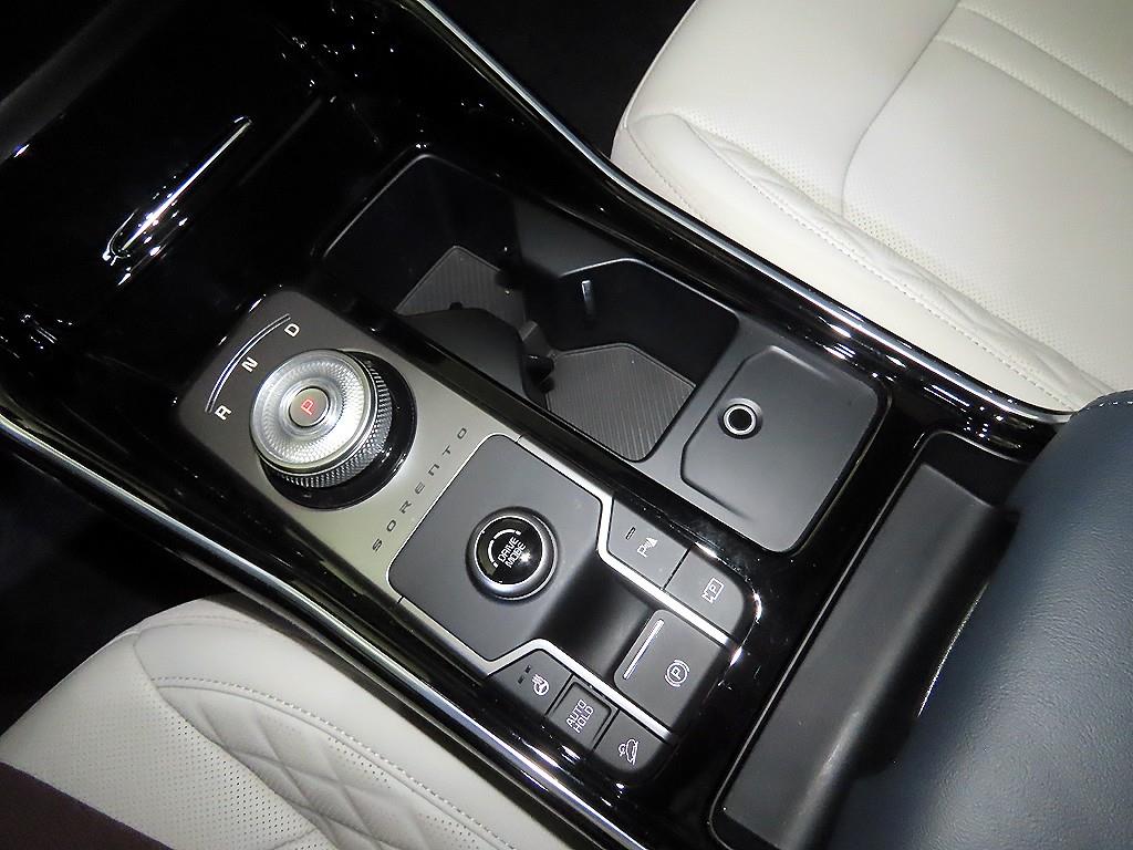 기아 더 뉴쏘렌토 하이브리드(MQ4) 1.6 HEV 2WD 시그니처 그래비티 - 이미지 7