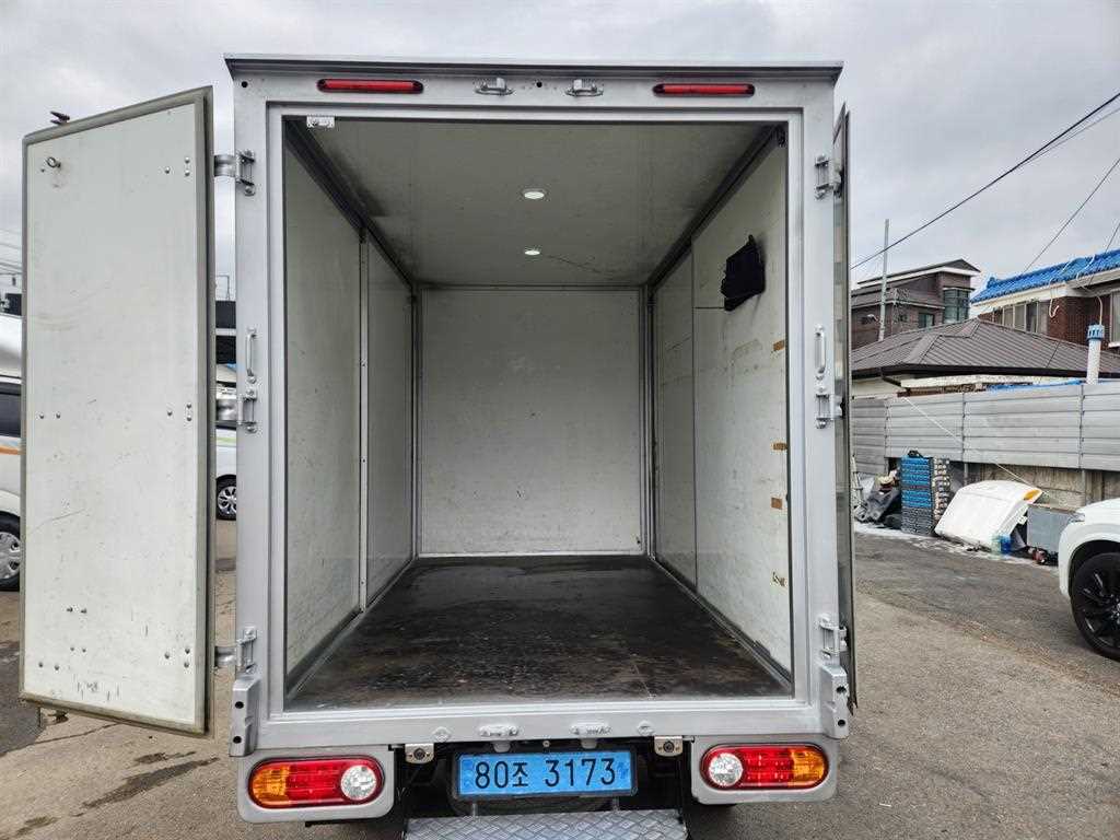 현대 포터II 일렉트릭 내장탑차 하이 - 이미지 15