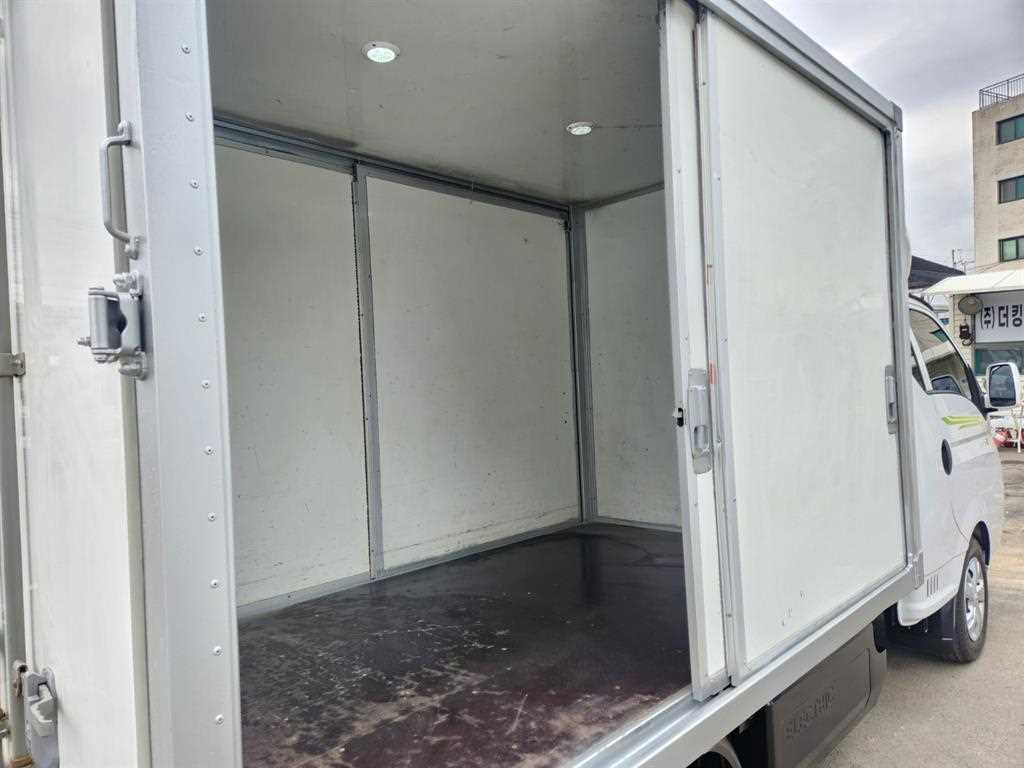 현대 포터II 일렉트릭 내장탑차 하이 - 이미지 16