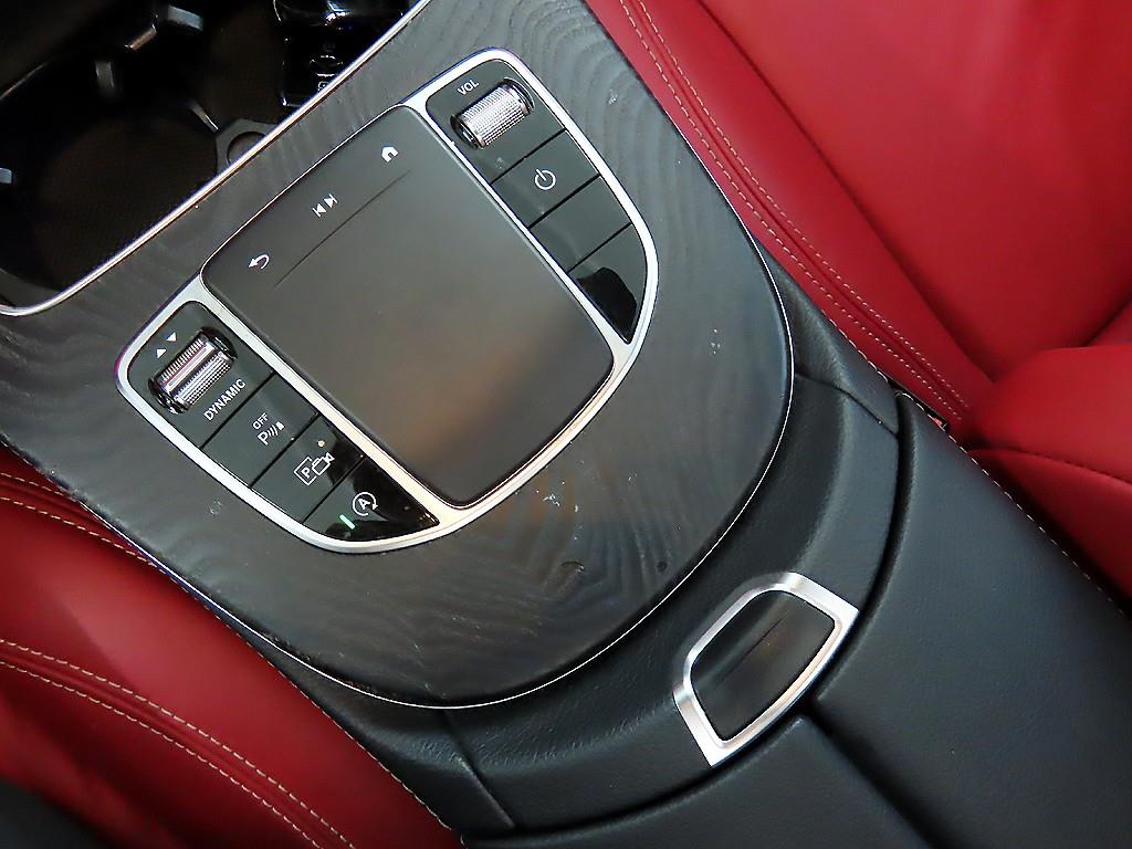 벤츠 E클래스(5세대) E220d 4매틱 AMG 라인