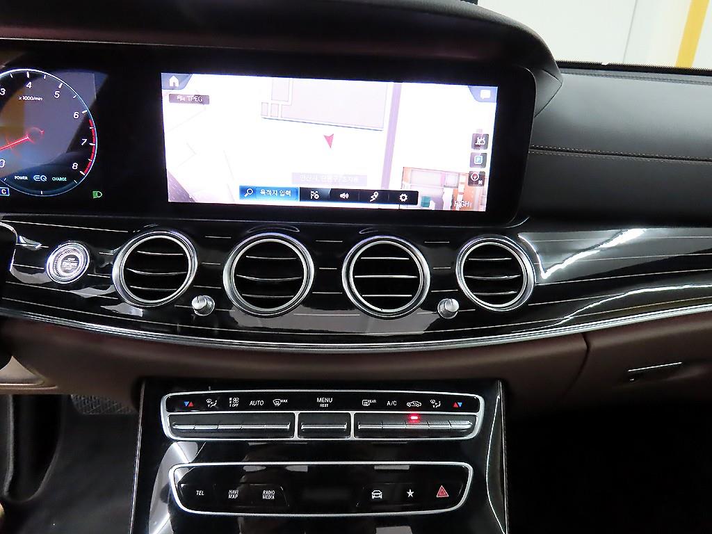 벤츠 E클래스(5세대) E450 4매틱 익스클루시브 - 이미지 6