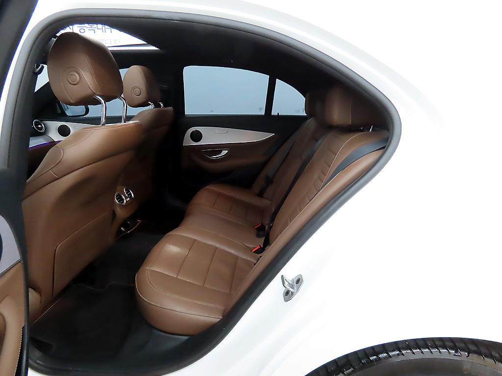 벤츠 E클래스(5세대) E250 아방가르드 - 이미지 19