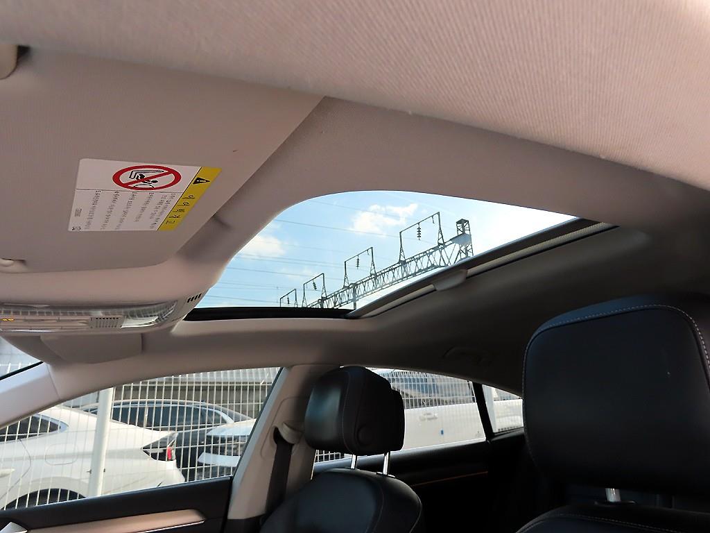 폭스바겐 아테온 2.0 TDI 엘레강스 프레스티지 - 이미지 16