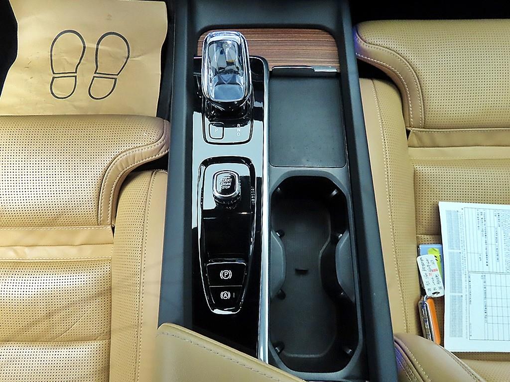 볼보 S60(3세대) 2.0 B5 인스크립션 - 이미지 11