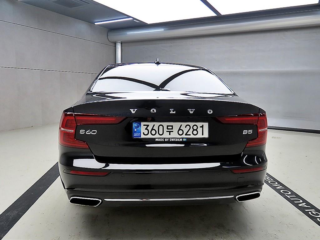 볼보 S60(3세대) 2.0 B5 인스크립션 - 이미지 15