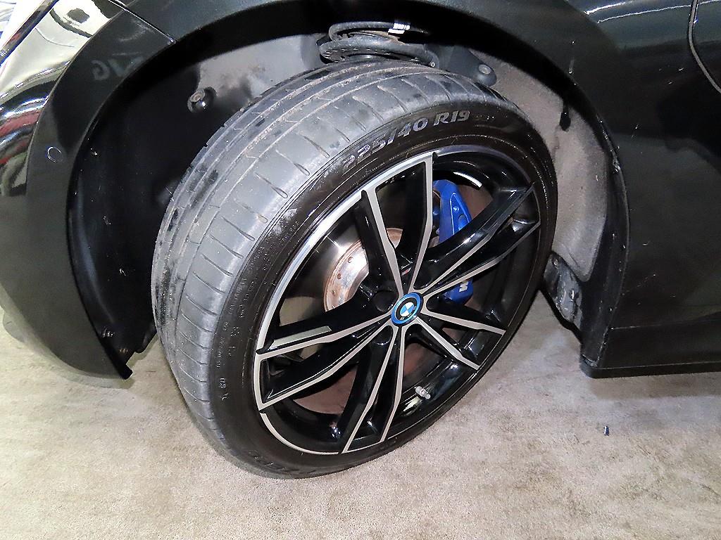 BMW 3시리즈(7세대) 330e M 스포츠 팩