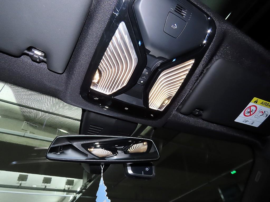 BMW 3시리즈(7세대) 330e M 스포츠 팩 - 이미지 8