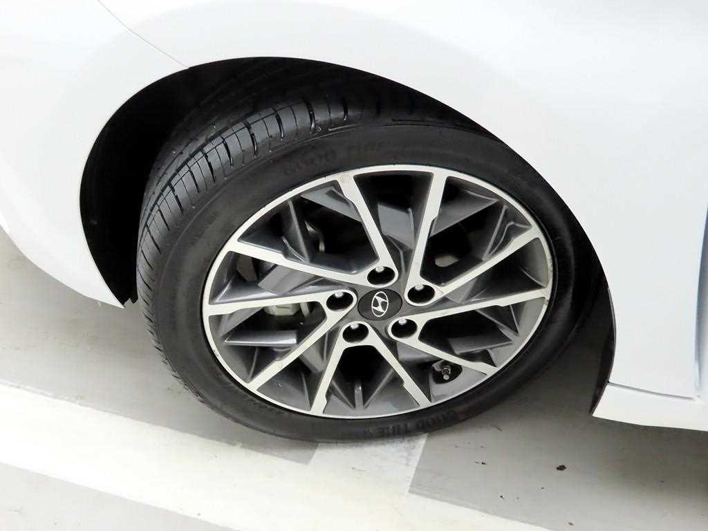 현대 더 뉴아반떼AD 1.6 가솔린 스마트 초이스 - 이미지 19