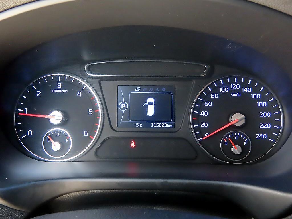 기아 올 뉴쏘렌토 R2.0 2WD 프레스티지 - 이미지 10