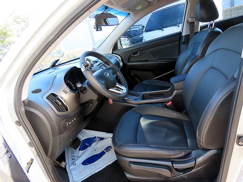 기아 스포티지 R 디젤 R2.0 2WD TLX 고급형 - 이미지 16
