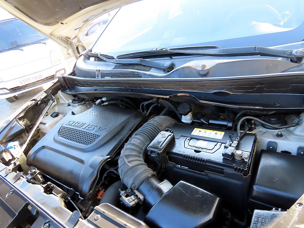 기아 스포티지 R 디젤 R2.0 2WD TLX 고급형 - 이미지 17