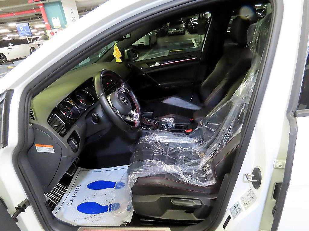 폭스바겐 골프(7세대) 2.0 GTI - 이미지 5