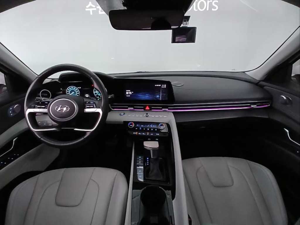 현대 아반떼(CN7) 1.6 가솔린 인스퍼레이션 - 이미지 4